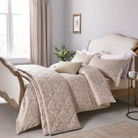 discontinued bedeck bedding.